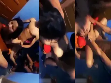Istri Pasrah Digilir Tiga Pria Liar Di Ranjang